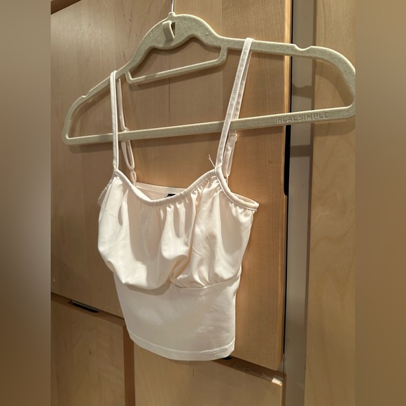 Divided H&M Women’s Crop Top (XS) - Picture 3 of 9